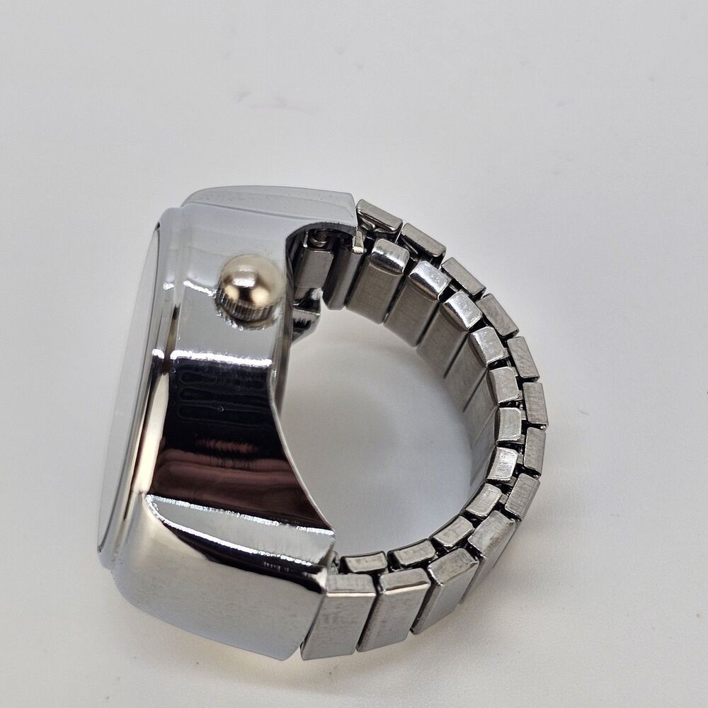 Red Dial Ring Watch Women Analog Quartz Watch Stretch Band Finger Watch - Picture 8 of 10
